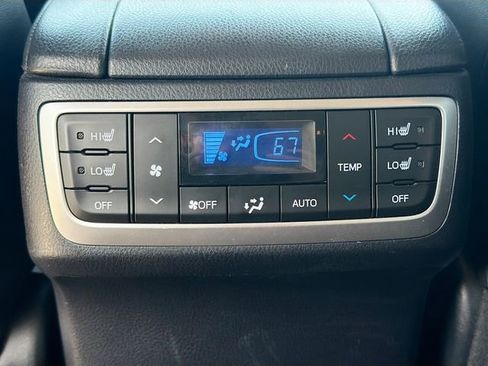 Used 2019 Toyota Highlander Limited Platinum AWD/4WD image 20