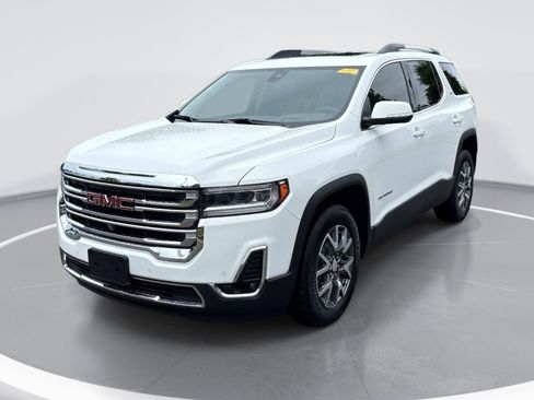 Used 2023 GMC Acadia SLT w/ Technology Package FWD image 3