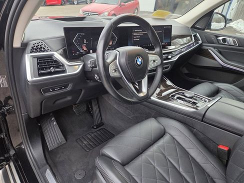 Used 2024 BMW X7 xDrive40i image 13