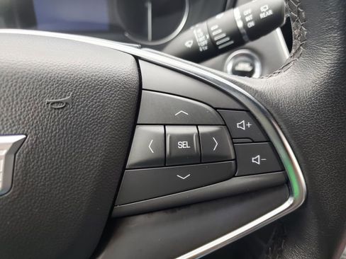 Used 2023 Cadillac XT5 Luxury image 39