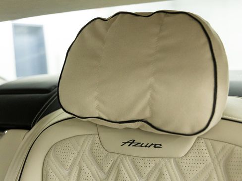 Used 2026 Bentley Flying Spur Plug-In Hybrid image 49