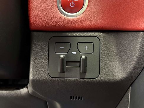 Used 2024 Toyota Sequoia Platinum image 29