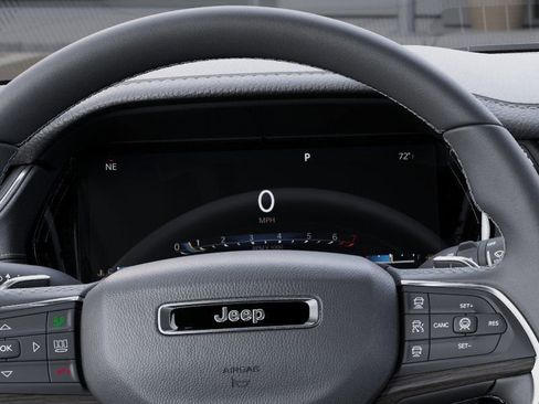 New 2026 Jeep Grand Cherokee Altitude AWD/4WD image 17