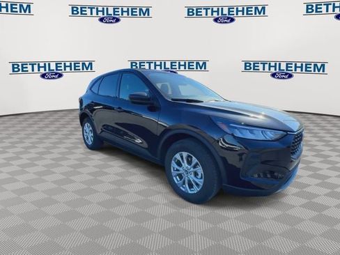 New 2026 Ford Escape Active w/ Cold Weather Package image 2