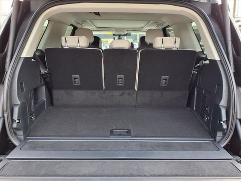 New 2026 Lincoln Navigator Reserve AWD/4WD image 9