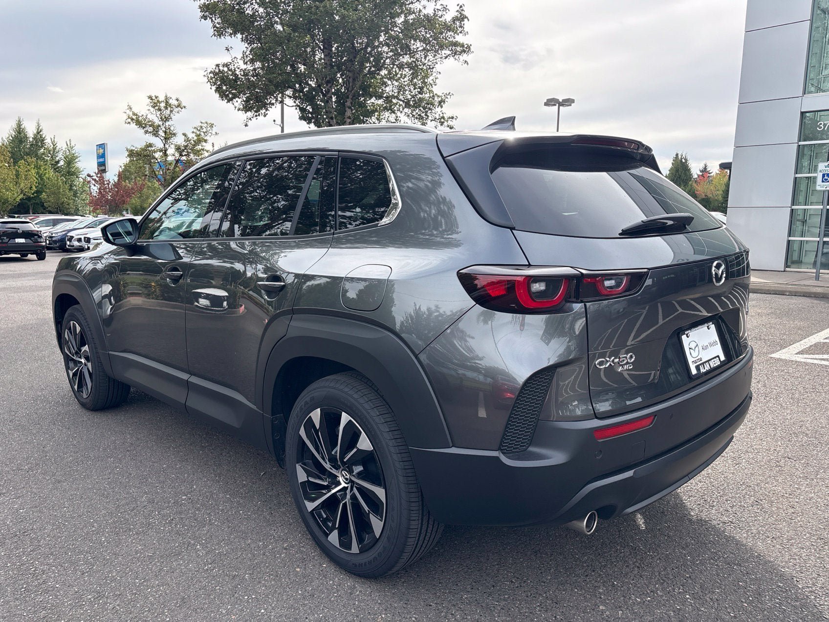 Used 2026 MAZDA CX-50 2.5 Hybrid w/ Premium Plus Pkg AWD/4WD image 2
