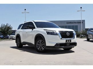 Used 2024 Nissan Pathfinder S FWD video 1