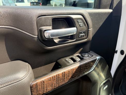 Used 2022 GMC Sierra 3500 Denali w/ Denali Ultimate Package image 20