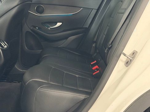 Used 2022 Mercedes-Benz GLC 300 4MATIC image 25