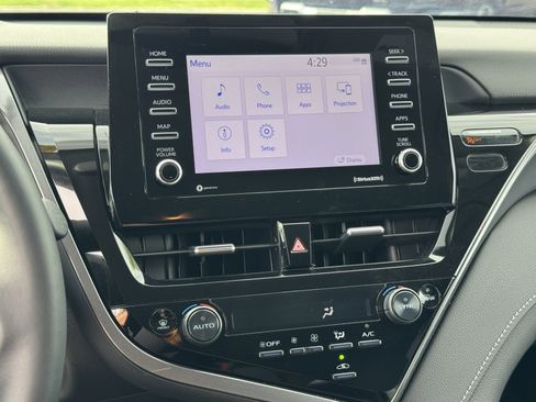 Used 2023 Toyota Camry SE image 25