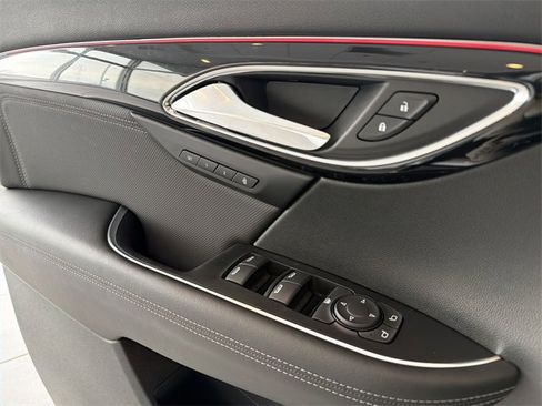 Certified 2025 Buick Envision Preferred image 21