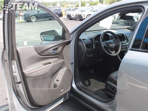 Used 2024 Chevrolet Equinox RS w/ RS Leather Package AWD/4WD image 10