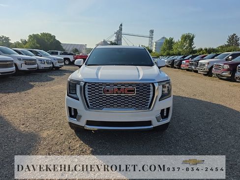 Used 2021 GMC Yukon XL Denali image 8