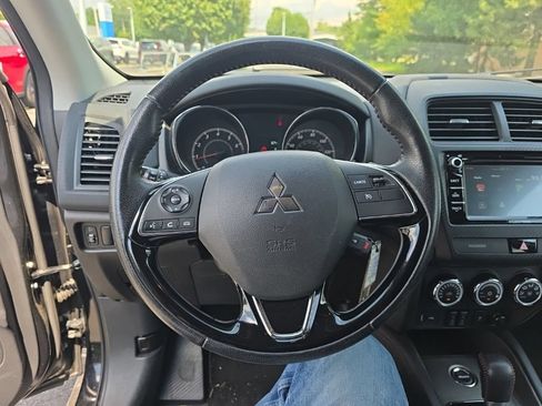 Used 2018 Mitsubishi Outlander Sport AWD image 12