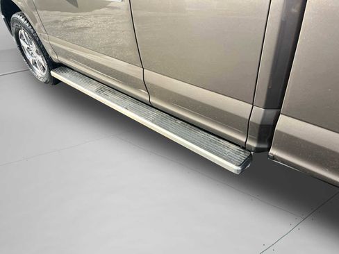 Used 2018 Ford F150 XLT w/ XTR Package image 12