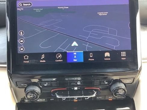 Certified 2023 Jeep Grand Cherokee Limited AWD/4WD image 24