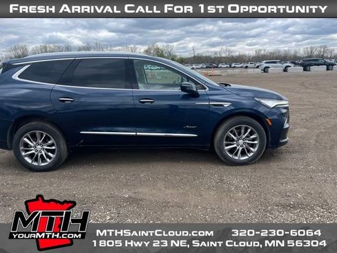 Used 2022 Buick Enclave Avenir AWD/4WD image 1