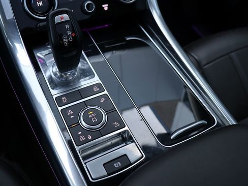 Used 2019 Land Rover Range Rover Sport Supercharged image 30