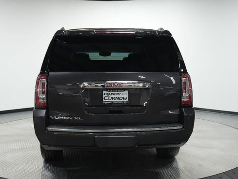 Used 2018 GMC Yukon XL Denali image 6