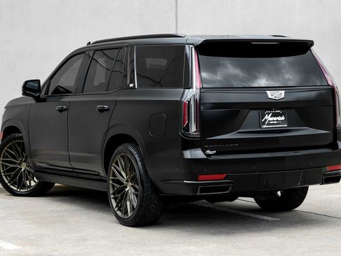 Used 2021 Cadillac Escalade Sport Platinum AWD/4WD image 11