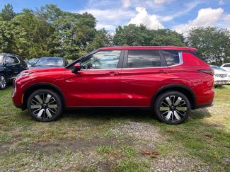 New 2025 Mitsubishi Outlander SE video 2