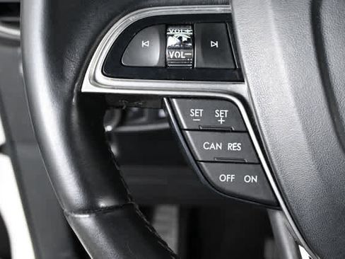 Used 2020 Lincoln Nautilus FWD w/ Equipment Group 101A image 19