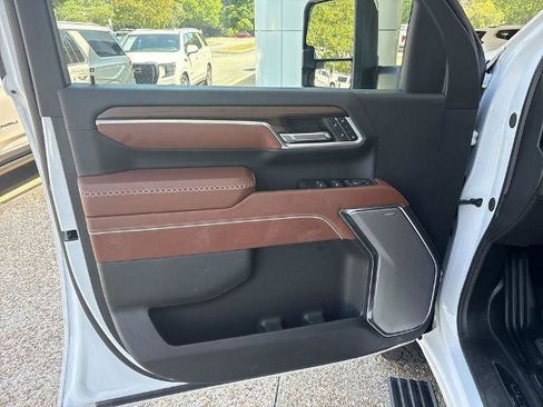 Certified 2026 GMC Sierra 2500 Denali Ultimate AWD/4WD image 23