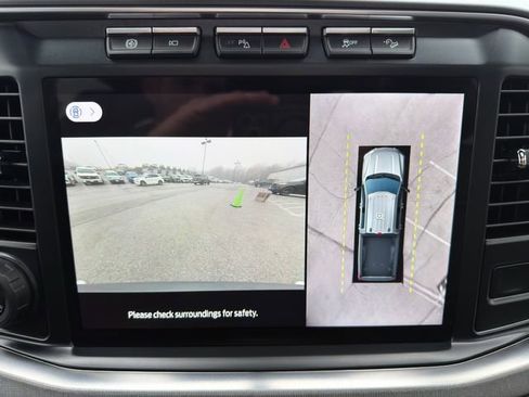 Used 2024 Ford F450 Platinum w/ FX4 Off-Road Package image 33