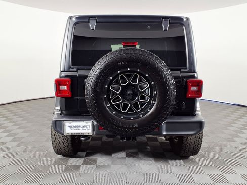 Used 2022 Jeep Wrangler Unlimited Sahara w/ LED Lighting Group AWD/4WD image 5