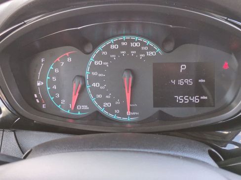 Used 2022 Chevrolet Spark LT image 32