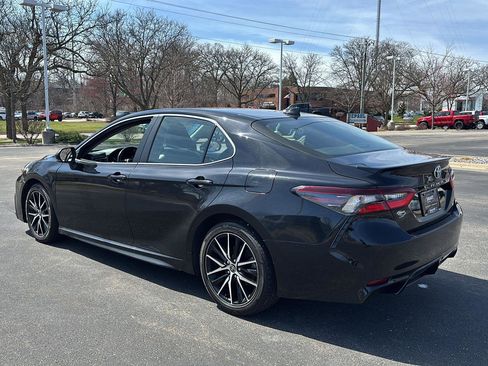 Used 2023 Toyota Camry SE image 27
