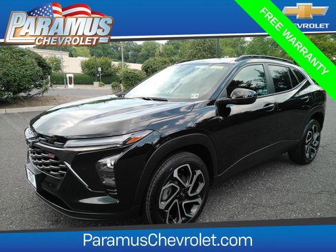 Certified 2024 Chevrolet Trax RS w/ Driver Confidence Package FWD image 1