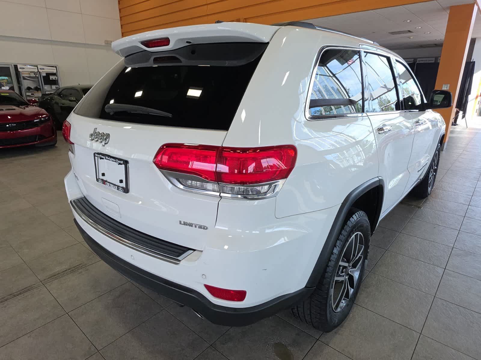 Used 2019 Jeep Grand Cherokee Limited AWD/4WD image 7