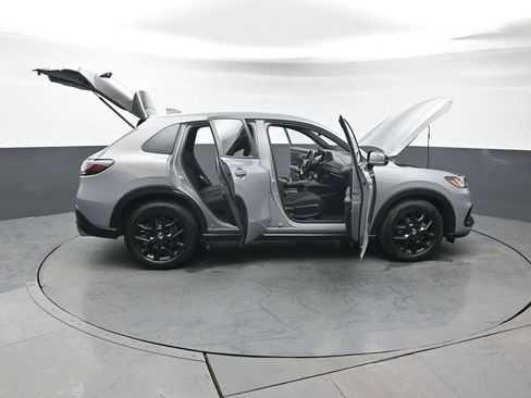 Certified 2024 Honda HR-V Sport image 49