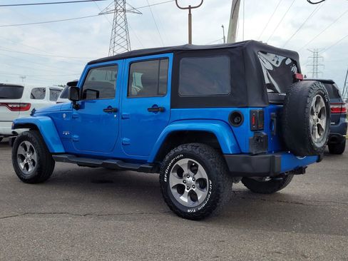 Used 2016 Jeep Wrangler Unlimited Sahara AWD/4WD image 10