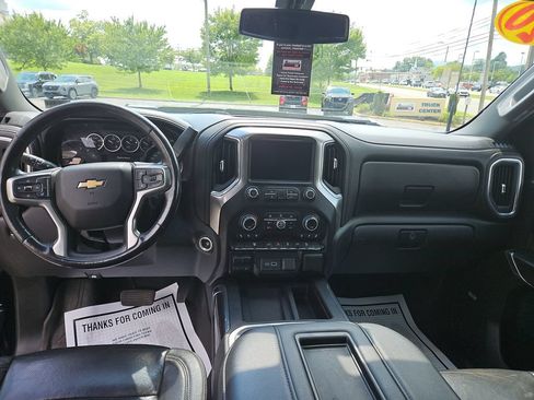 Used 2020 Chevrolet Silverado 2500 LTZ w/ LTZ Convenience Package AWD/4WD image 13