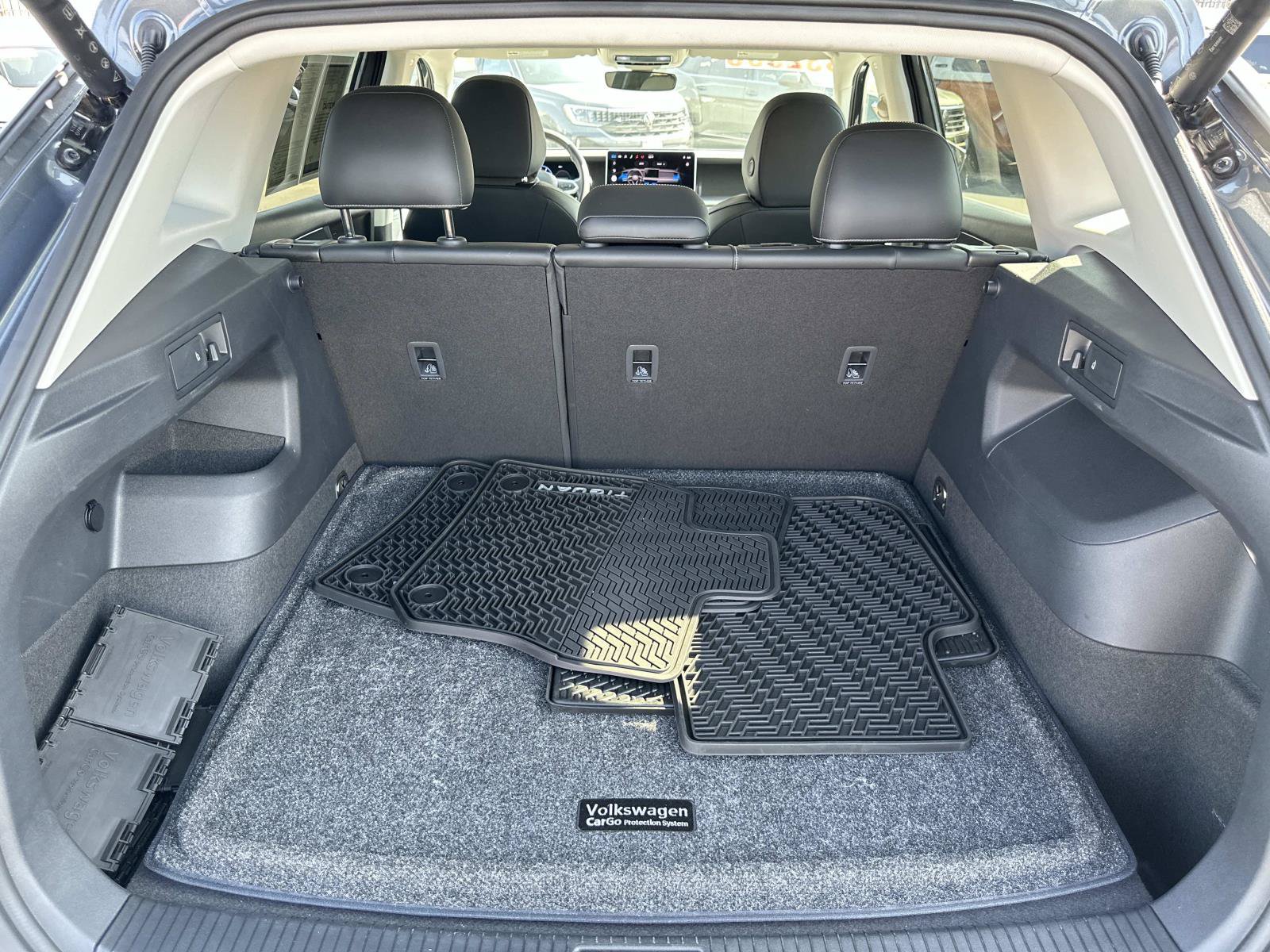 Certified 2026 Volkswagen Tiguan SE FWD image 5