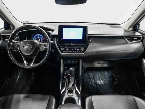 Certified 2024 Toyota Corolla Cross XLE FWD image 12