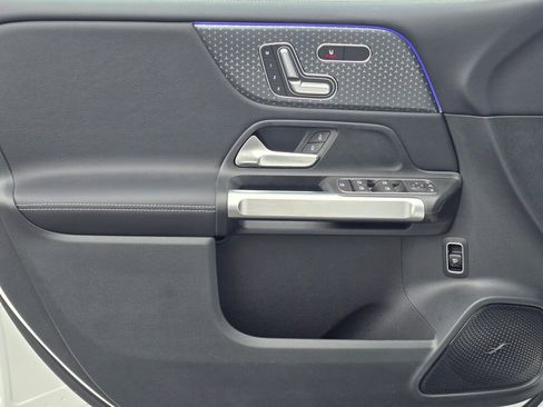 New 2026 Mercedes-Benz GLB 250 4MATIC image 35