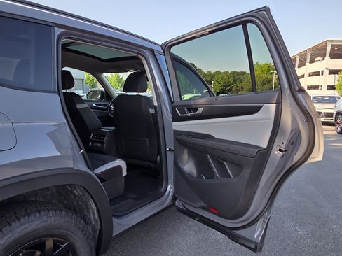 New 2026 Volkswagen Atlas Peak Edition AWD/4WD image 33