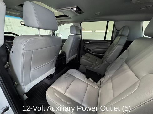 Used 2019 Chevrolet Suburban LT w/ LT Signature Package AWD/4WD image 21