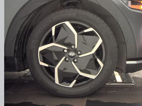 Used 2024 Hyundai Ioniq 5 SEL RWD image 11