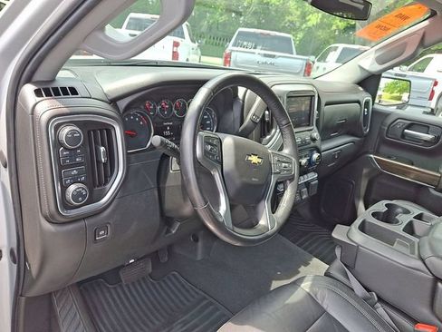 Used 2020 Chevrolet Silverado 1500 LT w/ Convenience Package AWD/4WD image 10