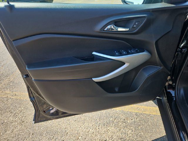 Used 2024 Chevrolet Trax LS w/ Driver Confidence Package FWD image 11