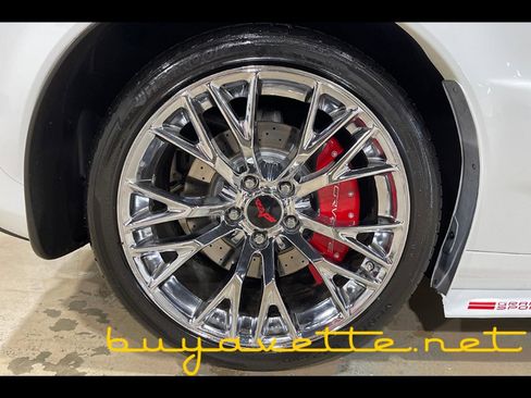 Used 2013 Chevrolet Corvette Grand Sport w/ 2LT Preferred Equipment Group image 15