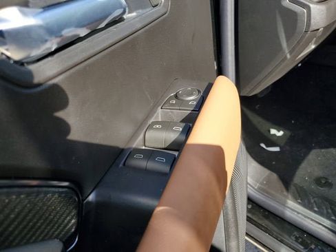 New 2026 GMC Canyon AT4 image 18