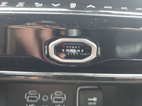 New 2026 Jeep Grand Cherokee L 4WD image 16