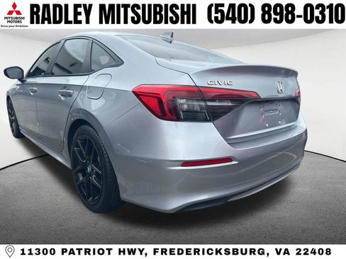 Used 2024 Honda Civic Sport image 5