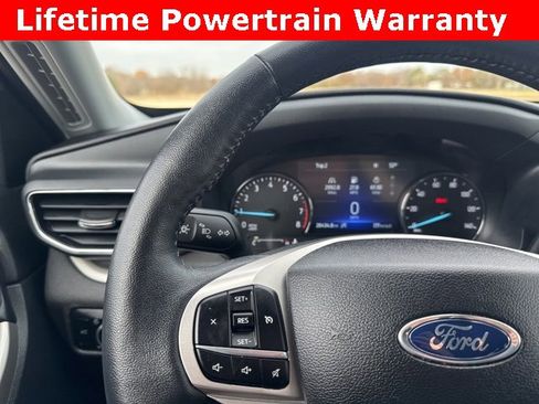 Used 2024 Ford Explorer XLT w/ Equipment Group 202A image 11