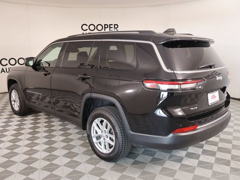 Used 2023 Jeep Grand Cherokee L Laredo AWD/4WD image 22